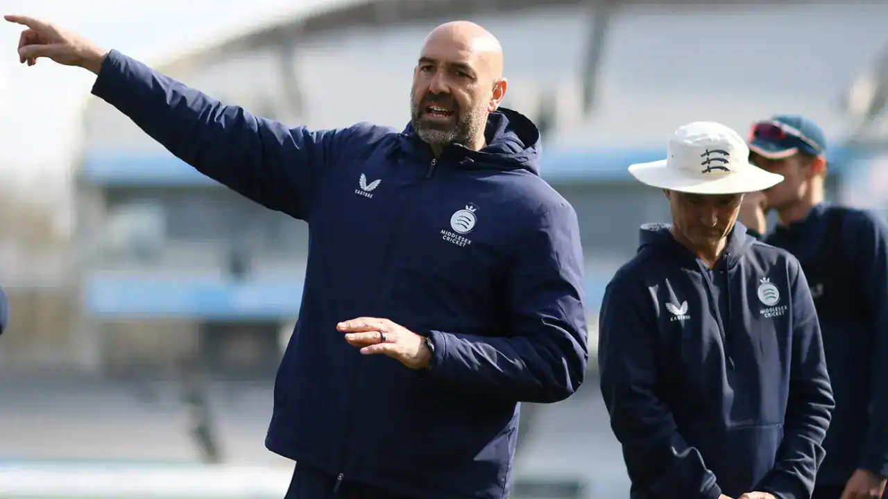 Richard Johnson Departs as Middlesex First-Team Coach 1 402254.6